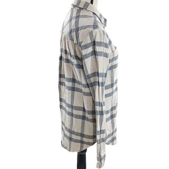Altar'd State Plaid Flannel Shirt Button Down Gray Cream Womens Size Small - Picture 3 of 6